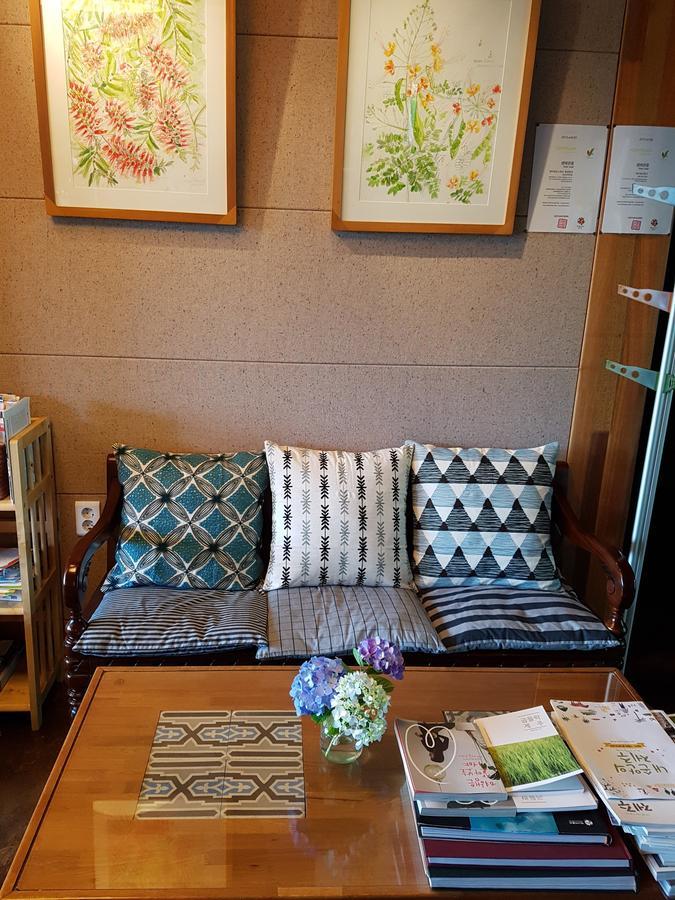 Jeju Eco Suites Seogwipo Dış mekan fotoğraf