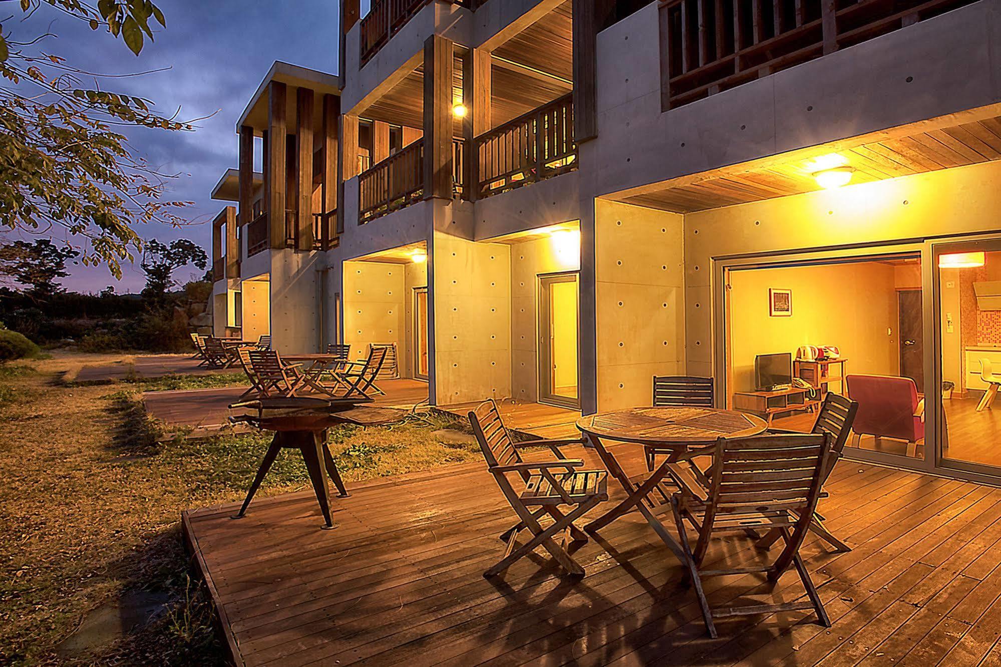 Jeju Eco Suites Seogwipo Dış mekan fotoğraf